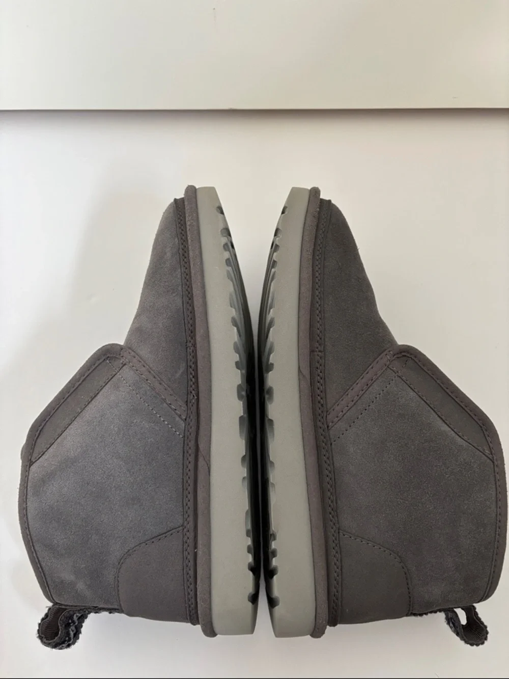 Ugg Neumel Flex Pull On‎ Boots Gray Suede Plush Sherling 1106995 Men's Size 7